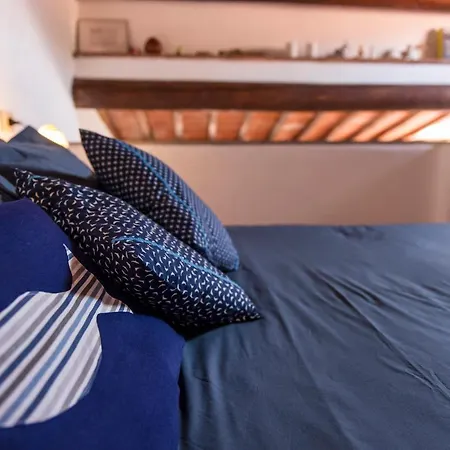 La Mansarda Nel Borgo Di Apartamento *