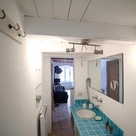 La Mansarda Nel Borgo Di