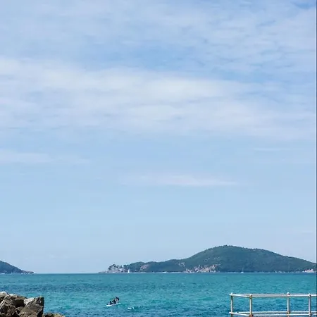 Lägenhet La Mansarda Nel Borgo Di *