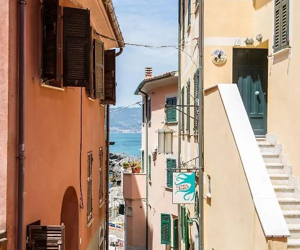 Апартаменты La Mansarda Nel Borgo Di Tellaro Телларо